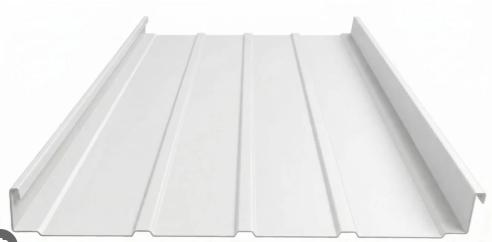 Muestra de bandeja Standing Seam sencilla con 3 rigidizadores